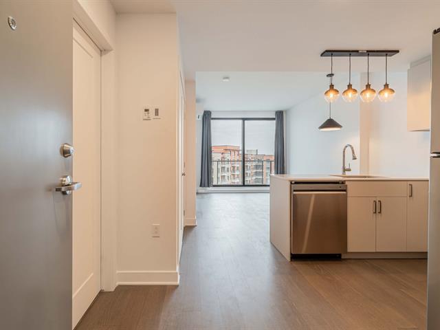 #807 - 7070 Boul. Newman