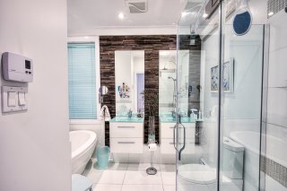 Ensuite bathroom