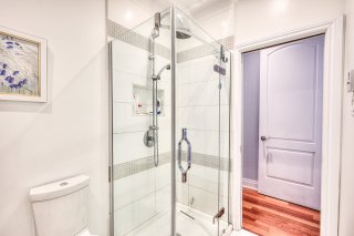 Ensuite bathroom