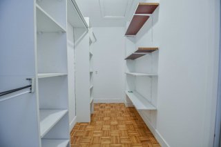 Walk-in closet