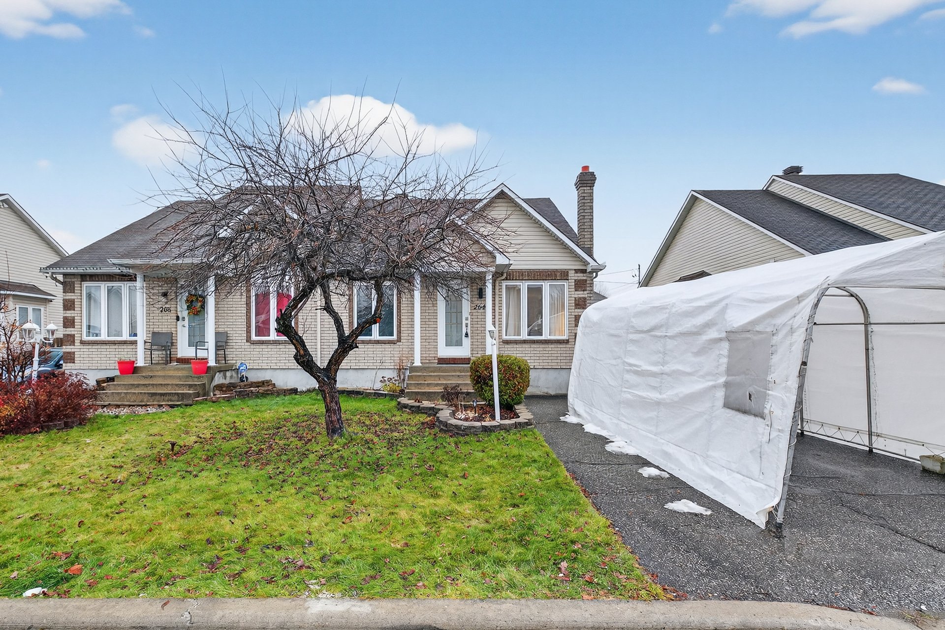 264 Rue des Palominos