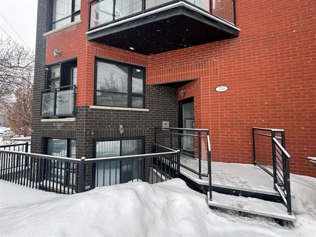 #11 - 7740 17e Avenue