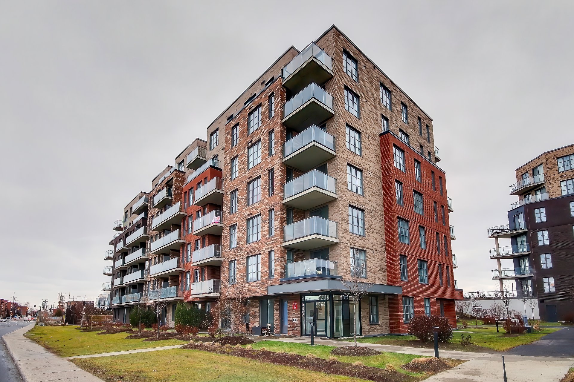 #207 - 5200 Boul. Henri-Bourassa O.