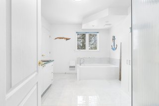 Salle de bains attenante à la CCP