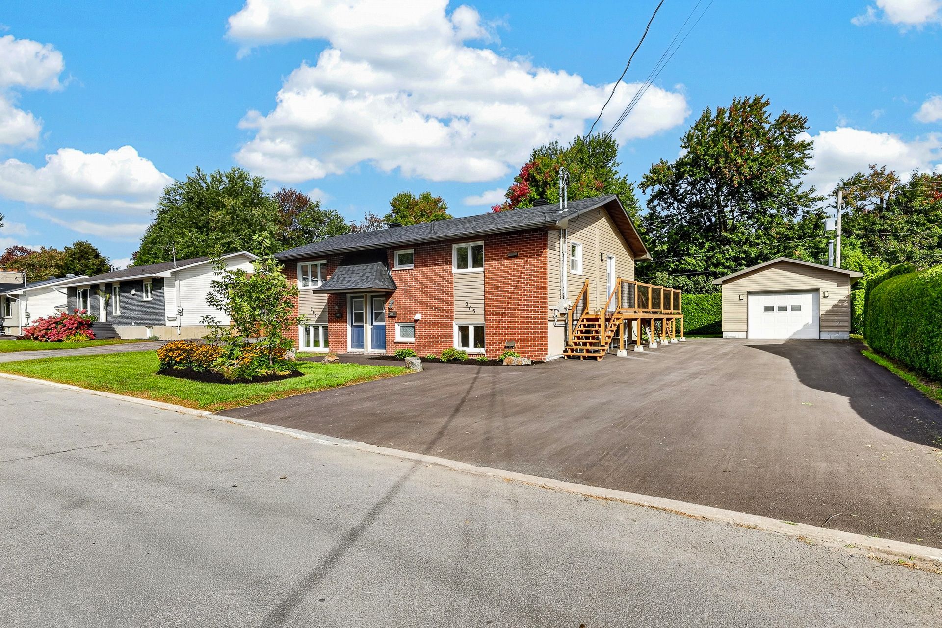 203 Rue Pierre-Laporte