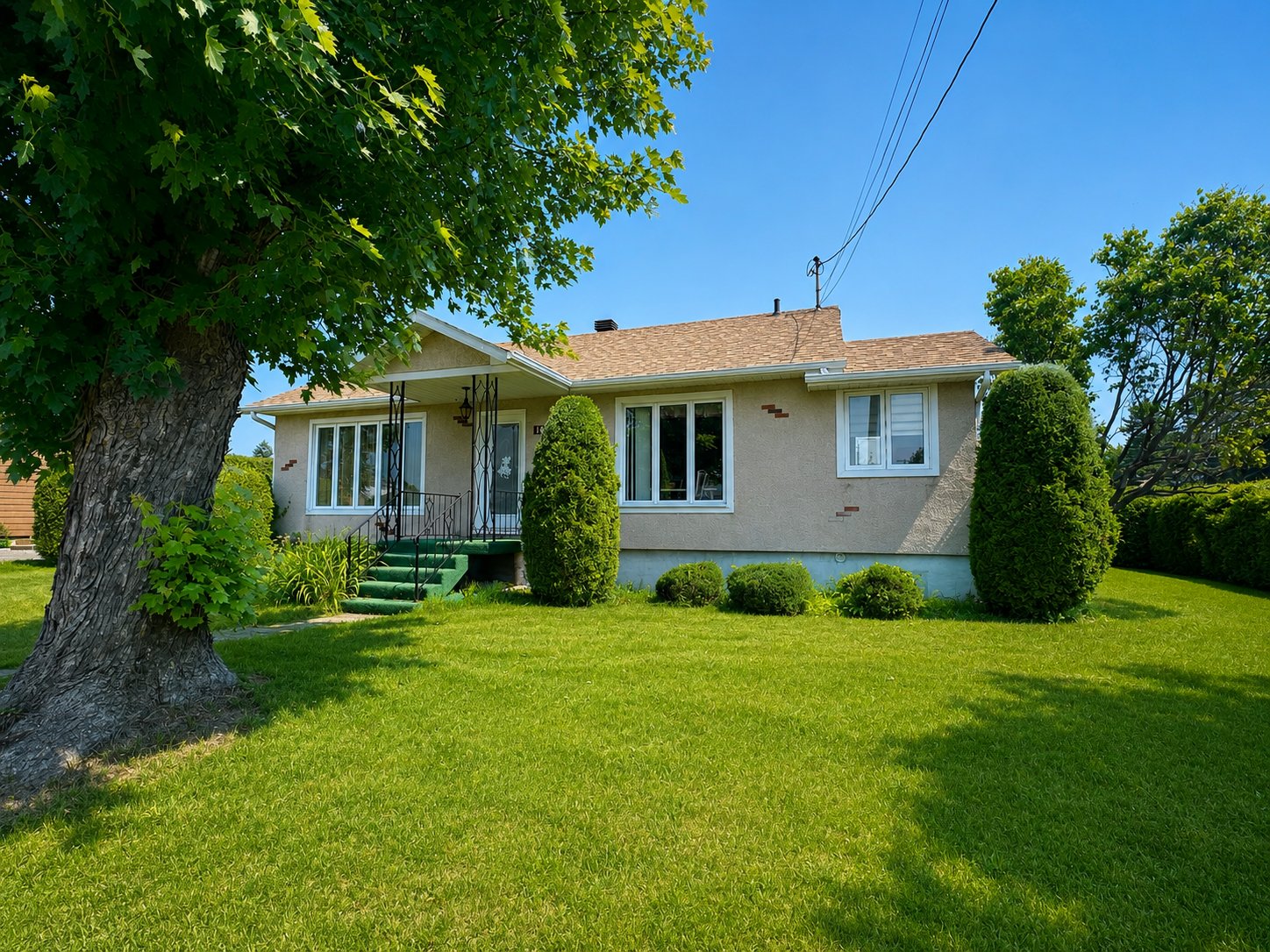 1441 Rue Allie
