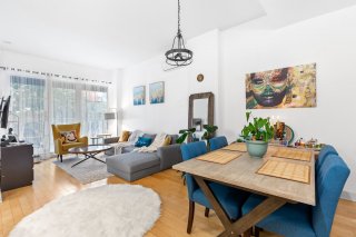 #202 - 680 Rue De Courcelle