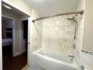 Ensuite bathroom