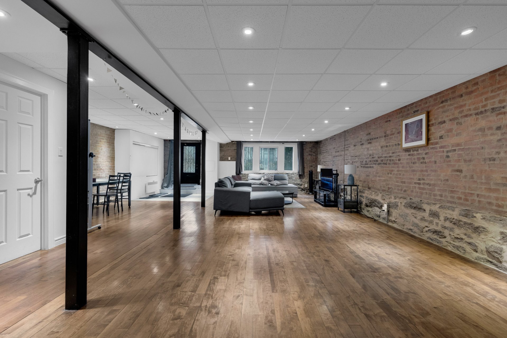 #1 - 342 Rue Sherbrooke E.