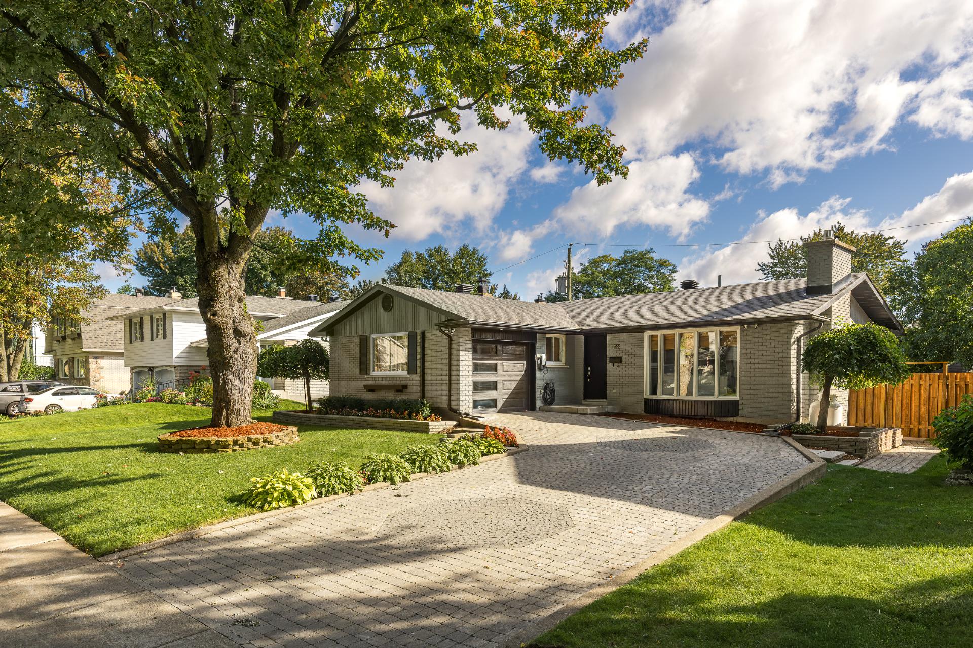 355 Av. Caledonia