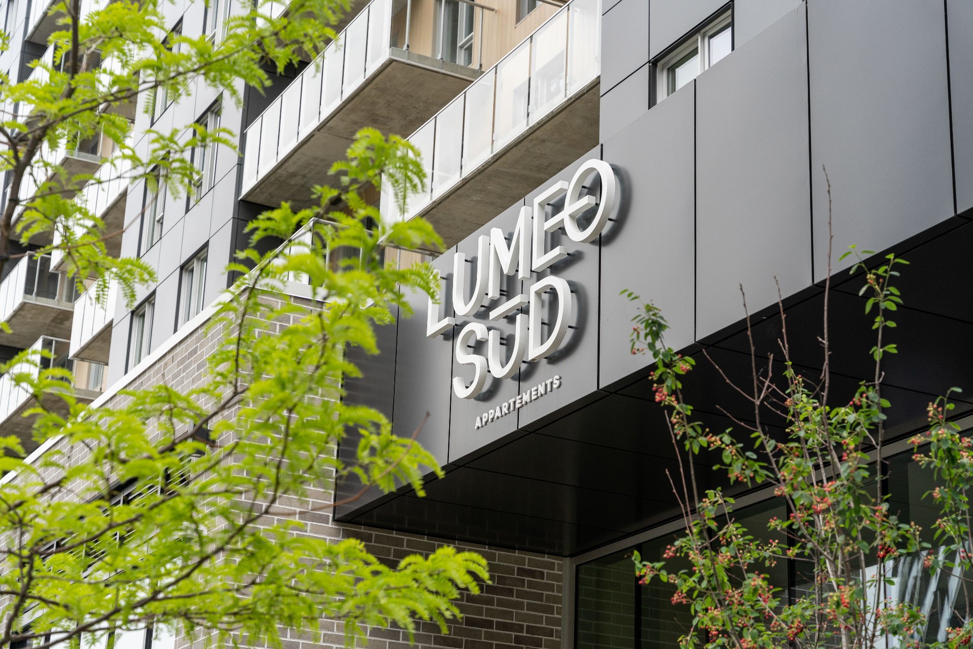 #913 - 300 Av. de l'Équinoxe