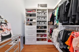 Walk-in closet