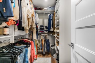 Walk-in closet