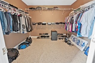 Walk-in closet