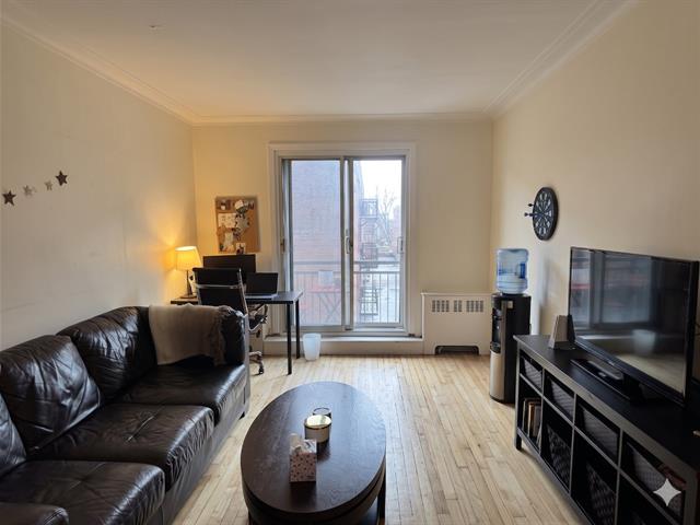 #9 - 5615 Rue Beaucourt