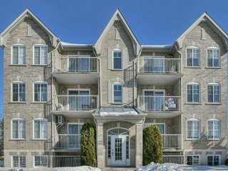 #401 - 3411 Place Camus
