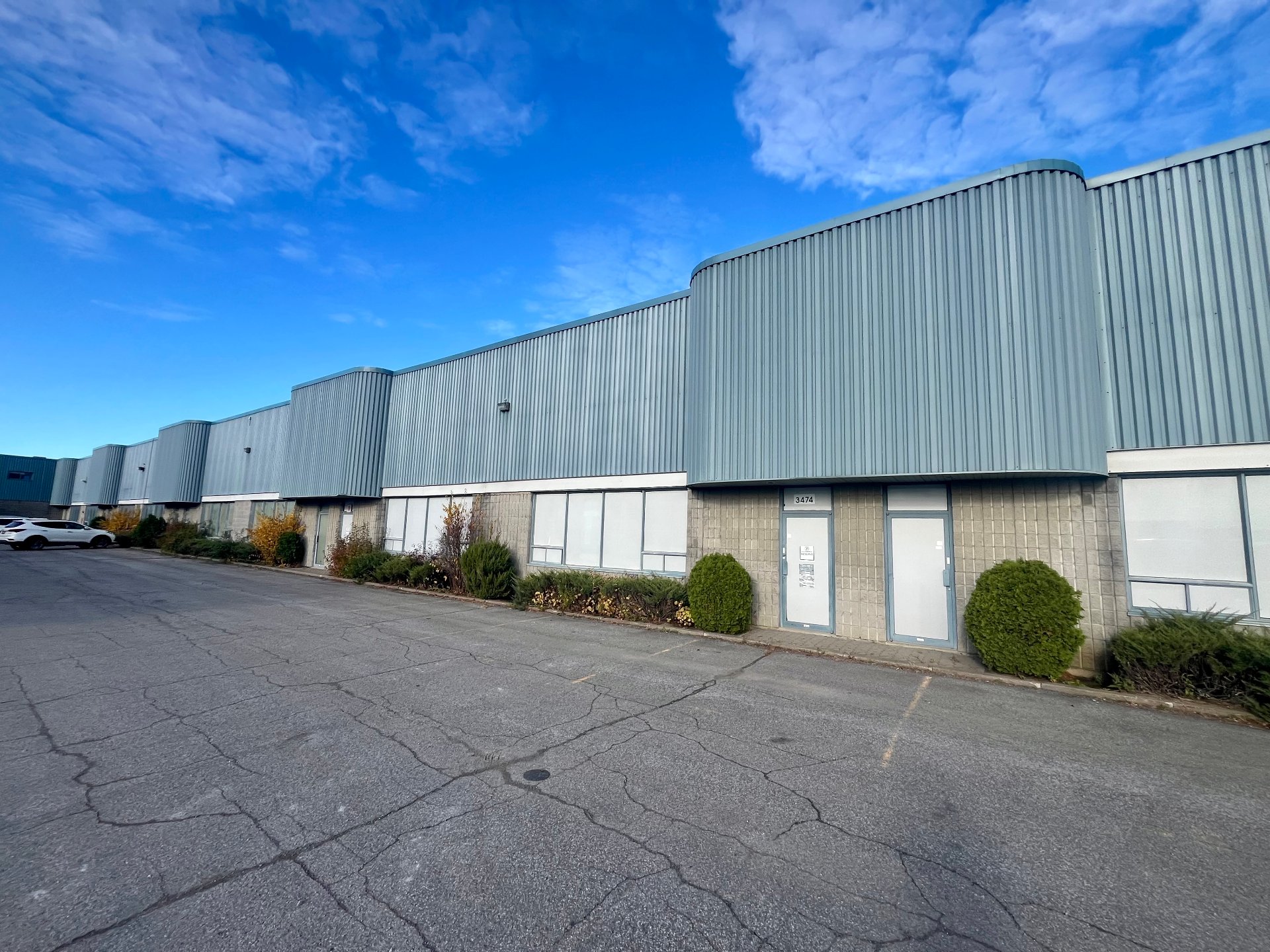 3474 Av. Francis-Hughes