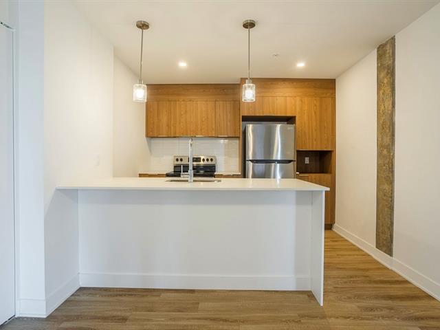 #406 - 2929 Rue Victoria