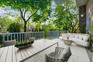 850 Ch. Markham