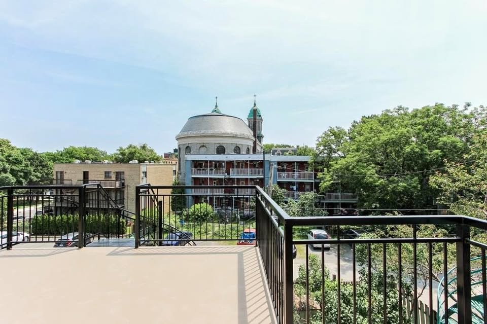  2476 Rue Coursol