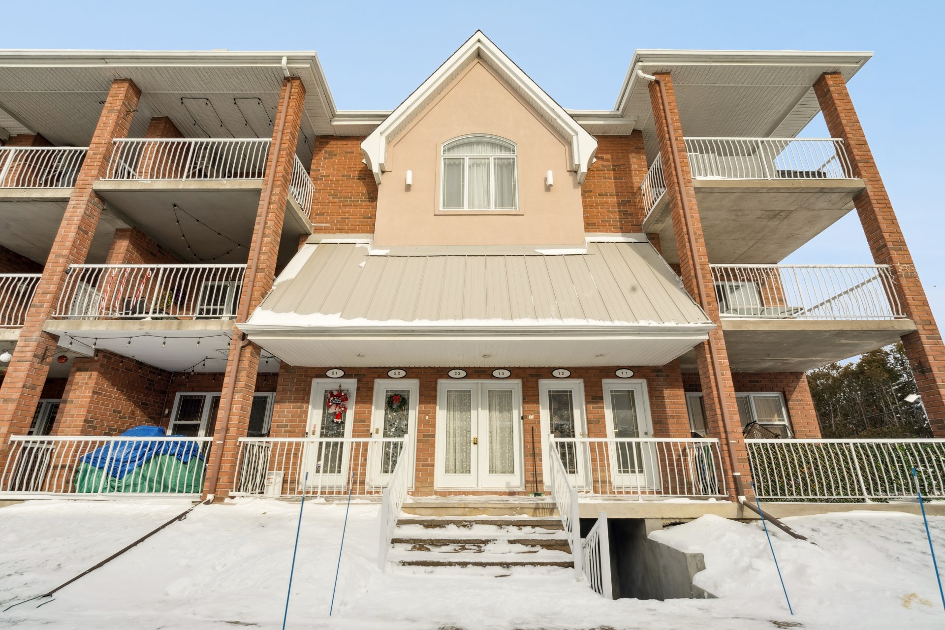 #22 - 15500 Rue Sherbrooke E.