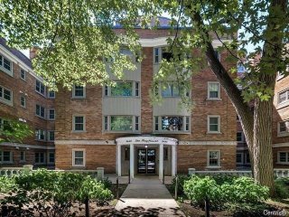 #201 - 3445 Av. Ridgewood