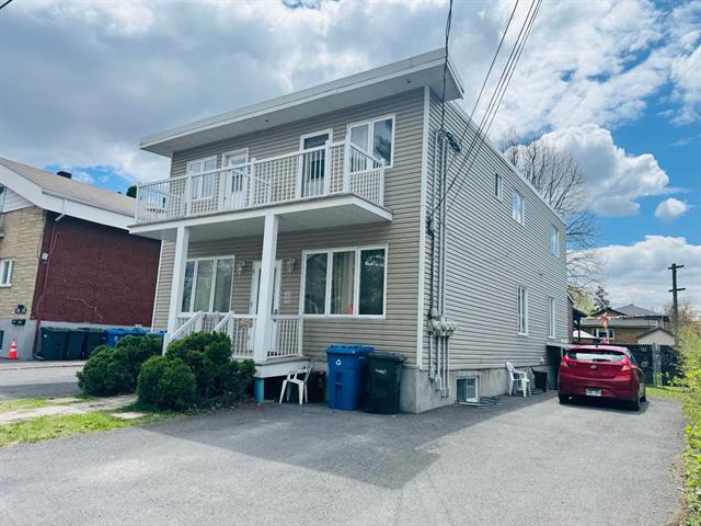 1564 Rue Marquette