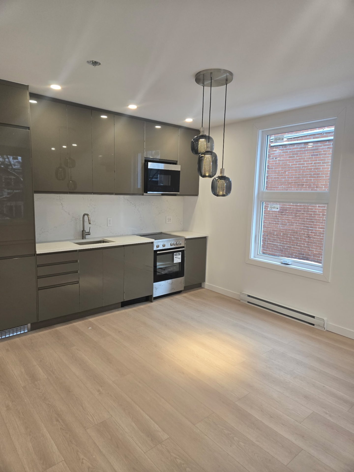 6441 Av. des Érables