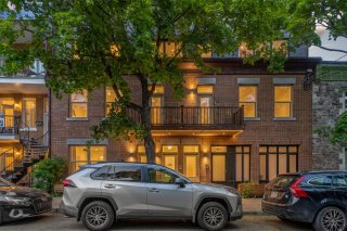 #201 - 4433 Rue Chambord