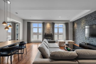 #620 - 1000 Rue de la Commune E.