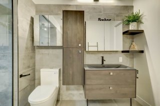 Ensuite bathroom