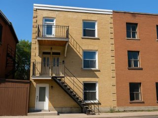 3962 Av. de l'Hôtel-de-Ville