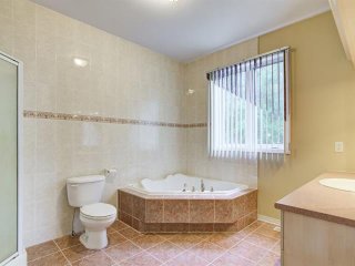 Salle de bains attenante à la CCP