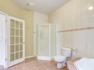 Salle de bains attenante à la CCP