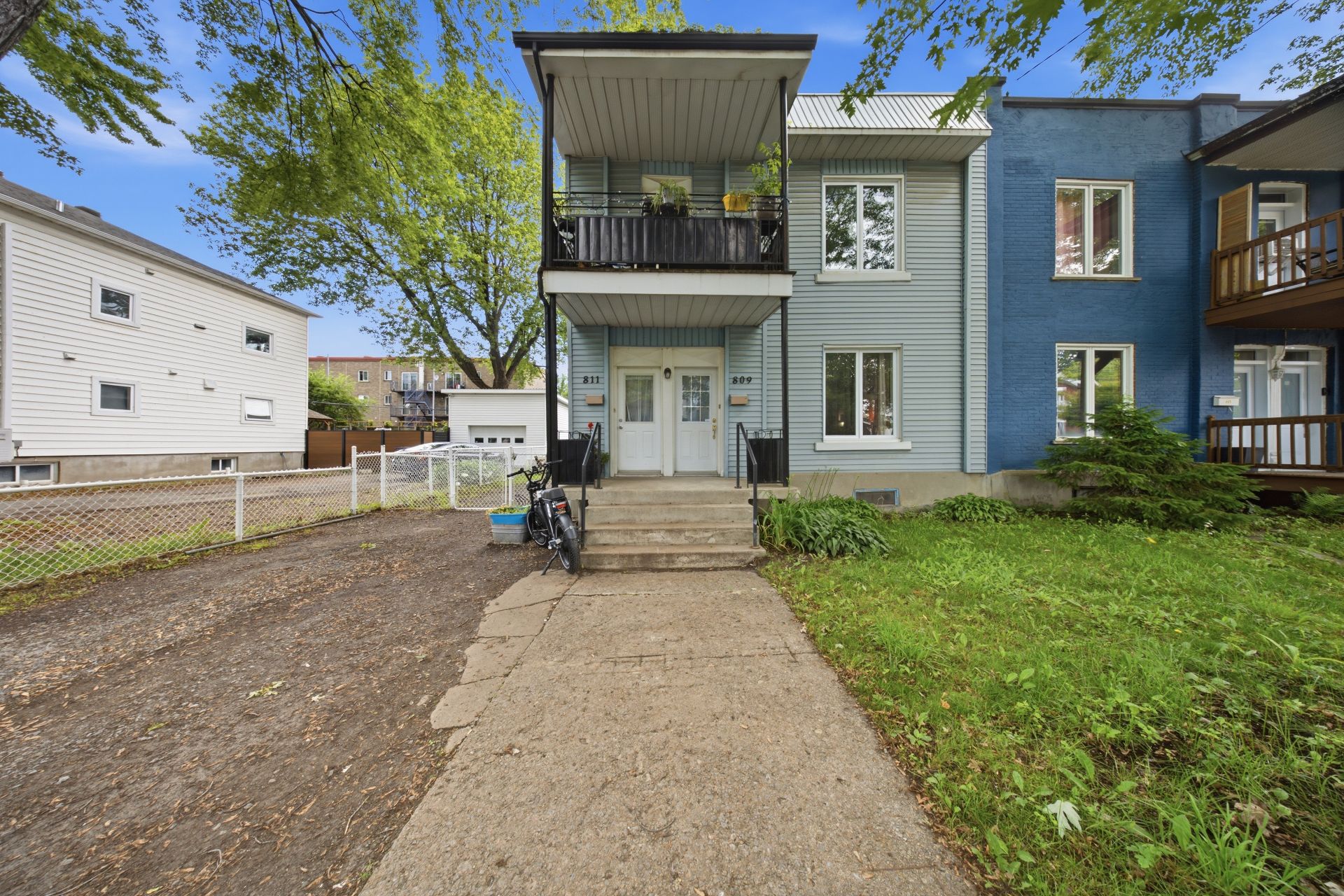 809 - 811  6e Avenue (P.-a.-T.)
