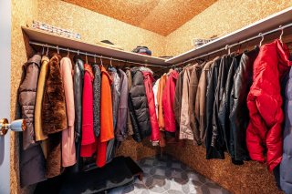 Walk-in closet