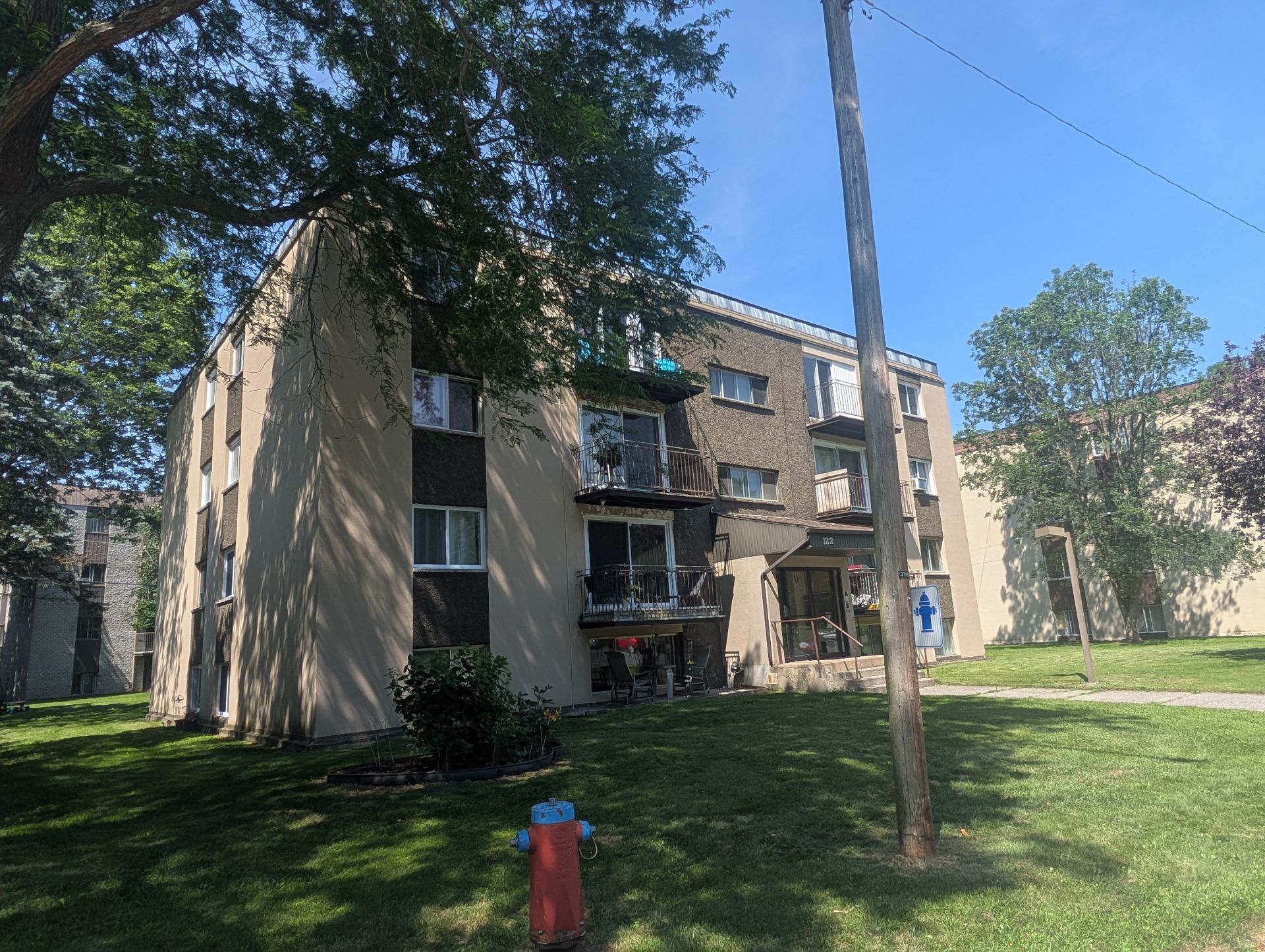122 Rue Orléans