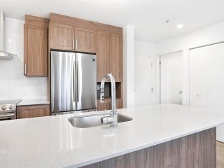 #606 - 9801 Rue Cérès
