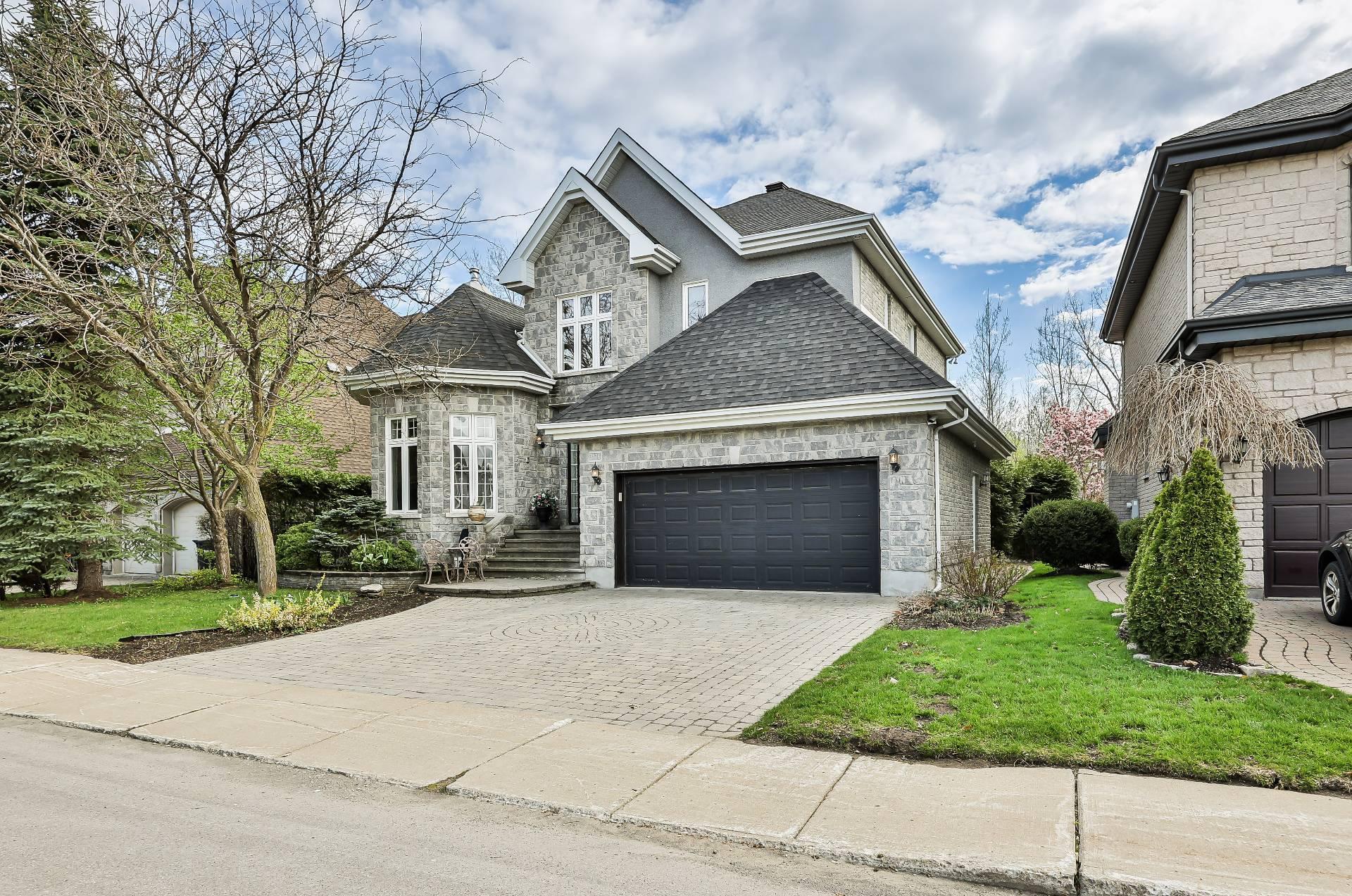 3176 Av. des Gouverneurs