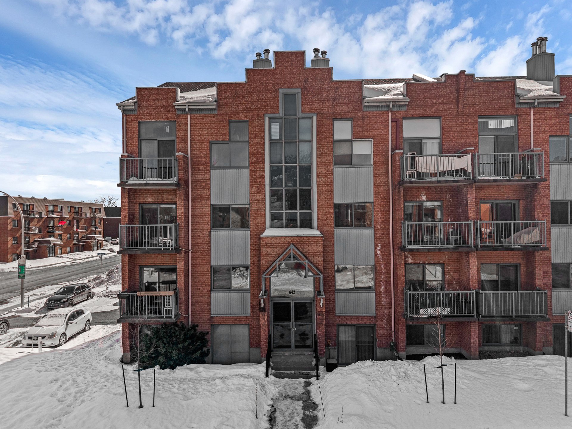 #3 - 642 Av. Ampère