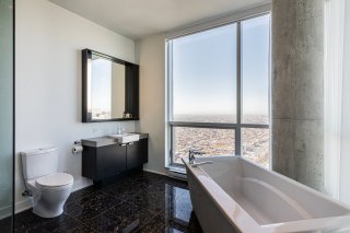 Salle de bains attenante à la CCP