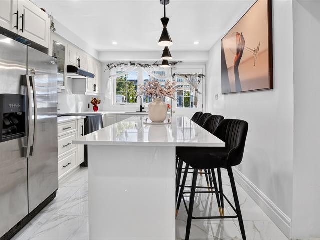10821 Av. Lamoureux