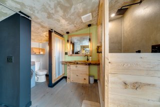 Ensuite bathroom