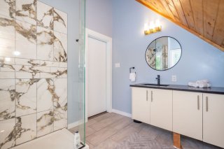 Ensuite bathroom