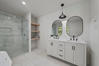 Salle de bains attenante à la CCP