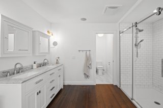 Salle de bains attenante à la CCP