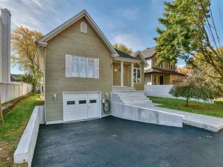 3078 Rue Carole