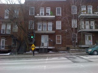 2476 Rue Fullum