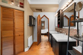 Ensuite bathroom