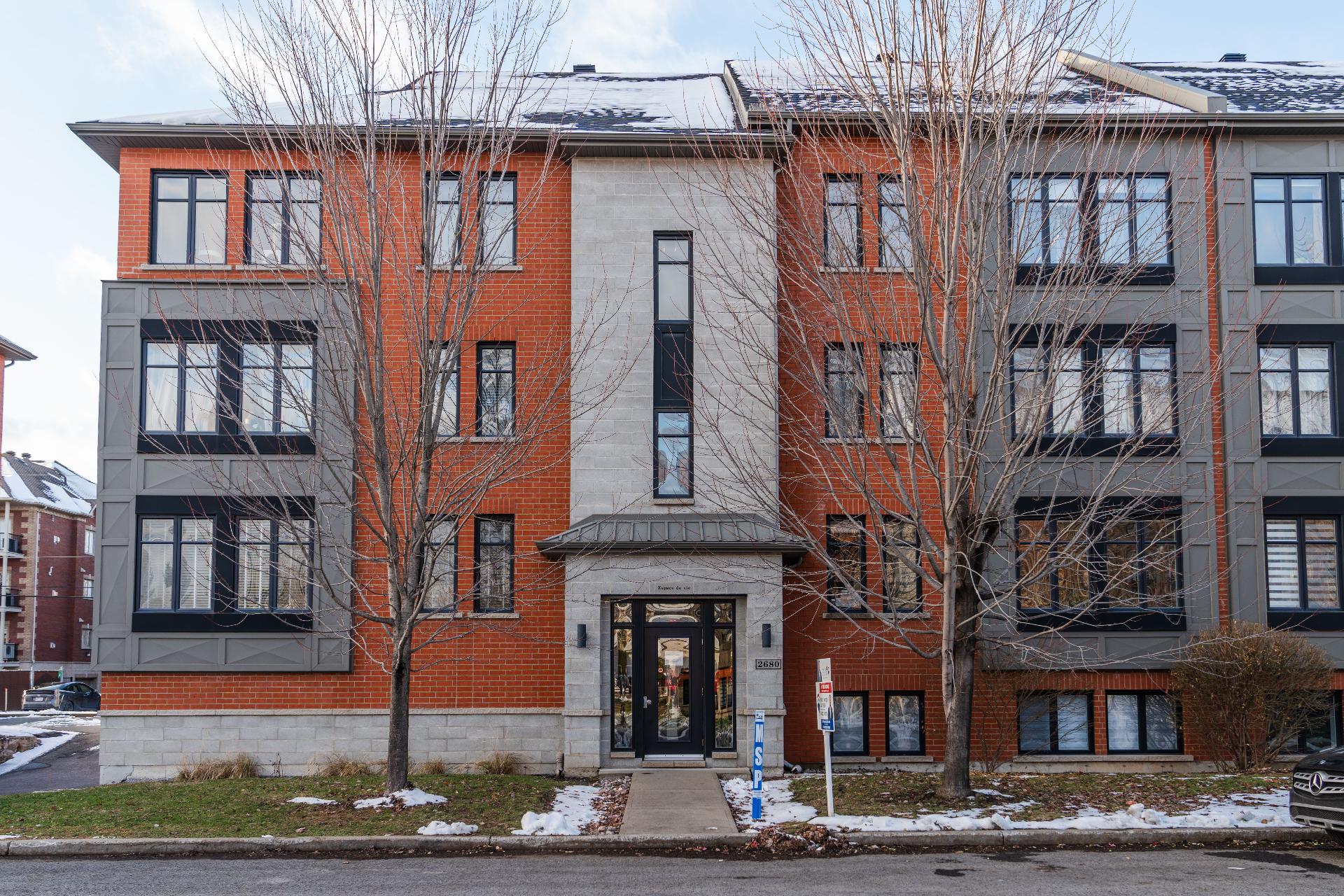 #7 - 2680 Rue Racine